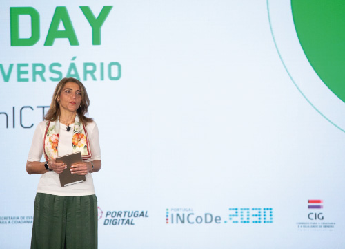 Luisa Ribeiro Lopes na sessão de abertura do Girls in ICT Day