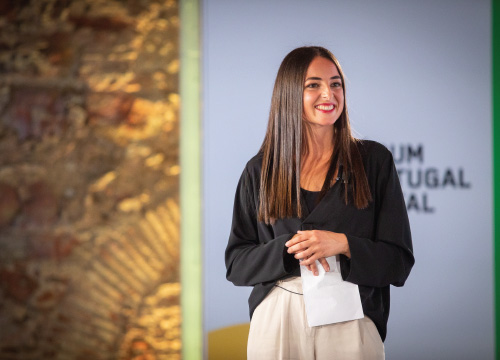 Matilde Buisel no palco do Girls in ICT Day