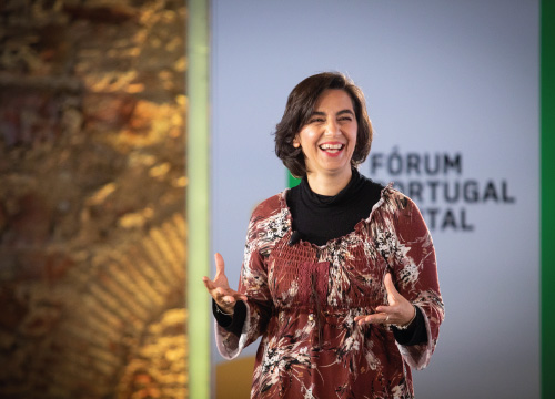 Susana Sargento no palco do Girls in ICT Day